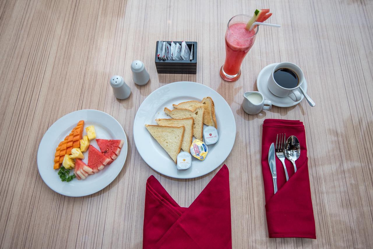 Legian Bisma Suite Кута Екстериор снимка